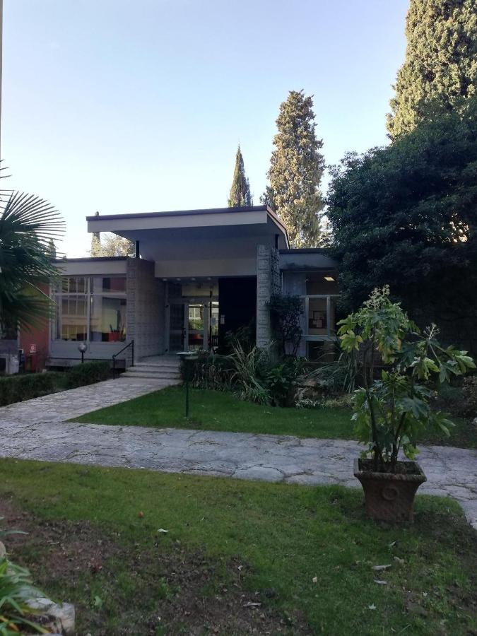 Residence Villa Alba Room Nr 221 Gardone Riviera Bagian luar foto
